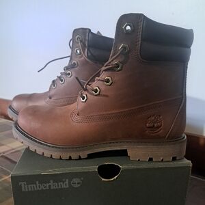 Timberland Women's Brown Lace-Up Boots